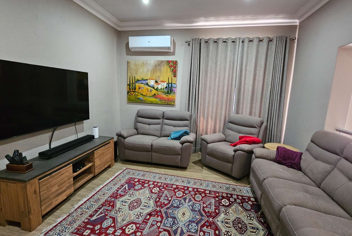 4 Bedroom Executive Family Home in Birdwood Estate