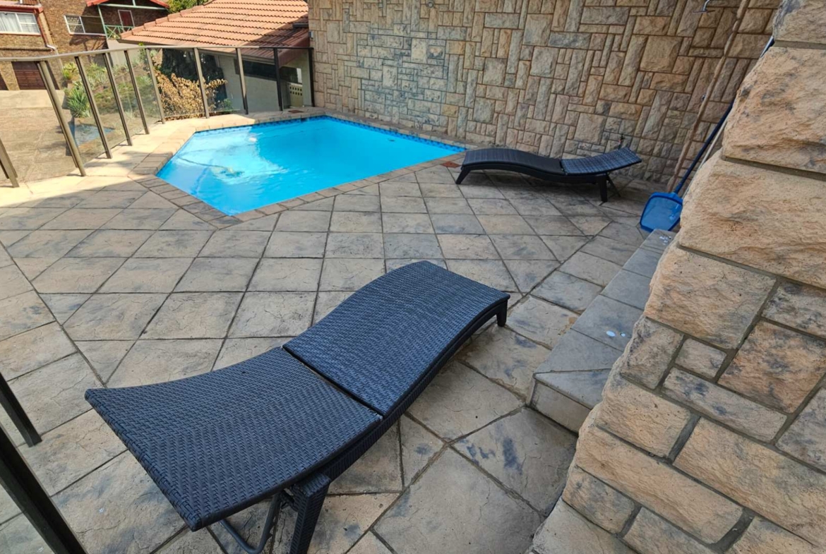 4 Bedroom Executive Family Home in Birdwood Estate