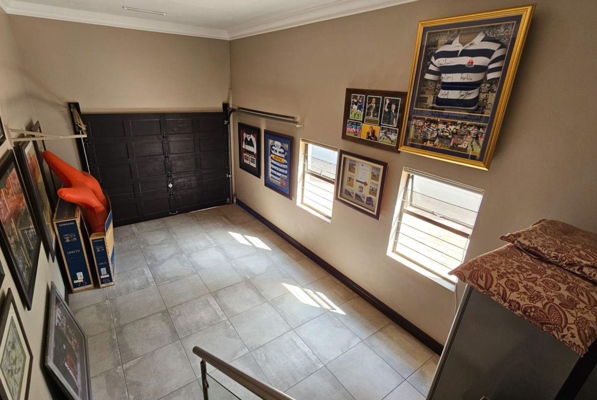 4 Bedroom Executive Family Home in Birdwood Estate
