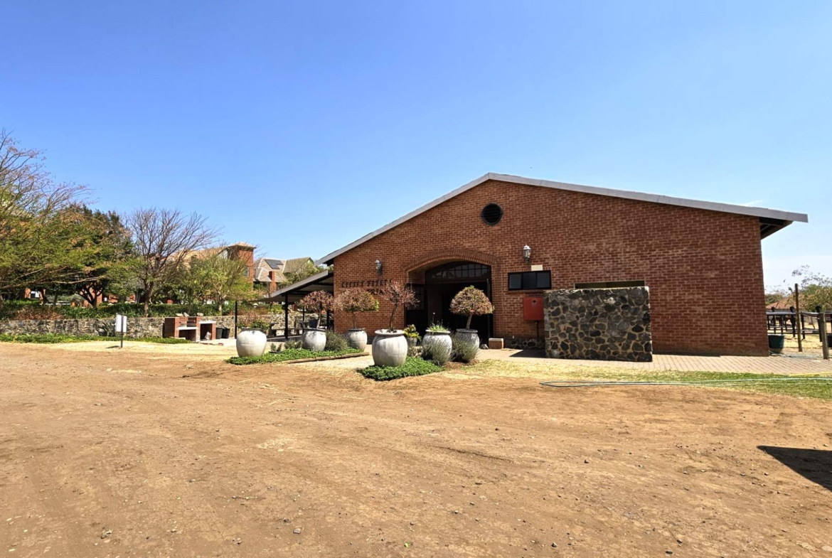 1023sqm Vacant Stand in Popular Landsmeer Equestrian Estate Hartbeespoort