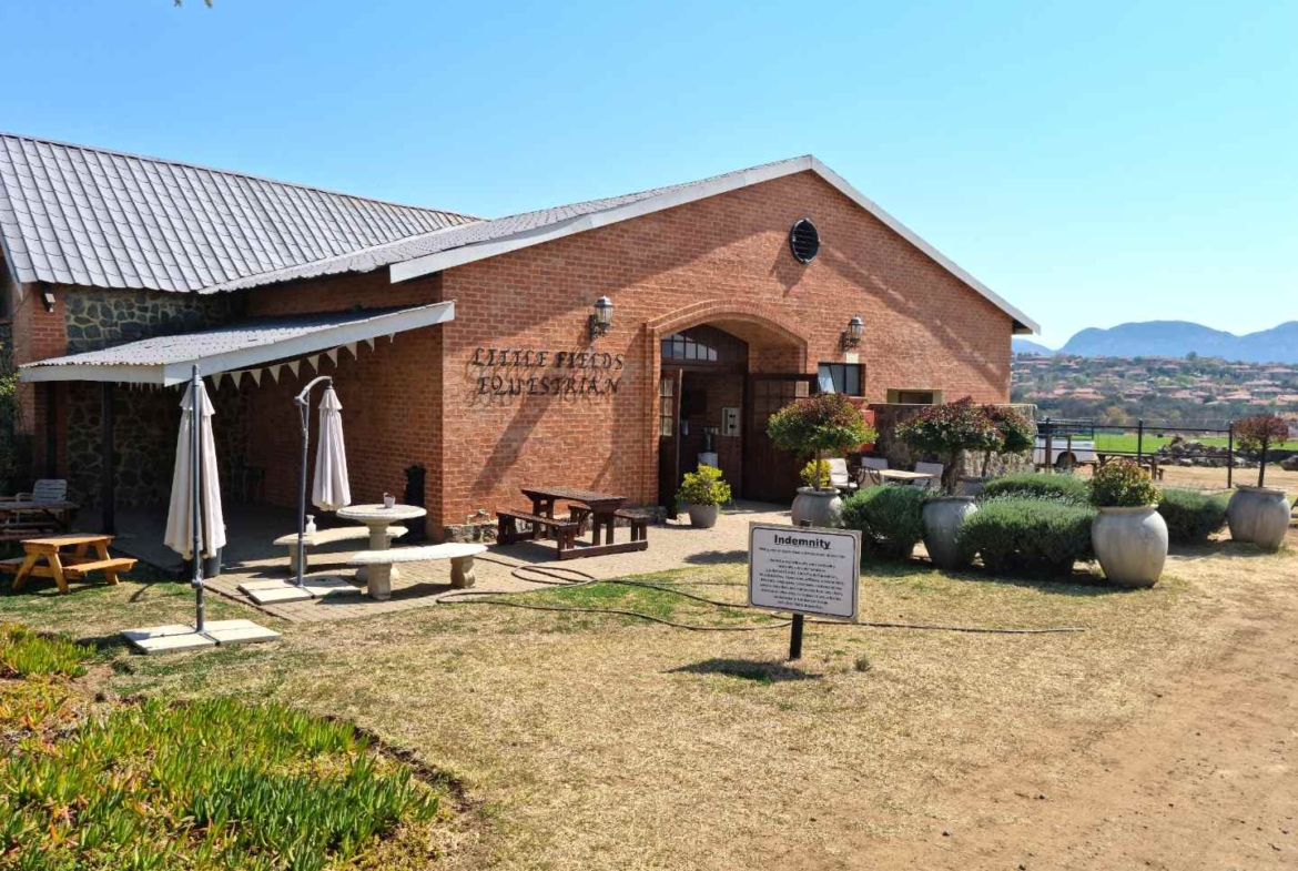 1023sqm Vacant Stand in Popular Landsmeer Equestrian Estate Hartbeespoort