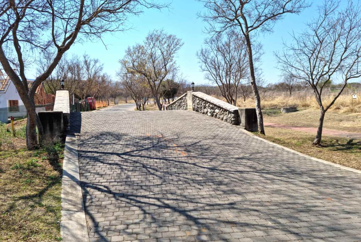 1023sqm Vacant Stand in Popular Landsmeer Equestrian Estate Hartbeespoort