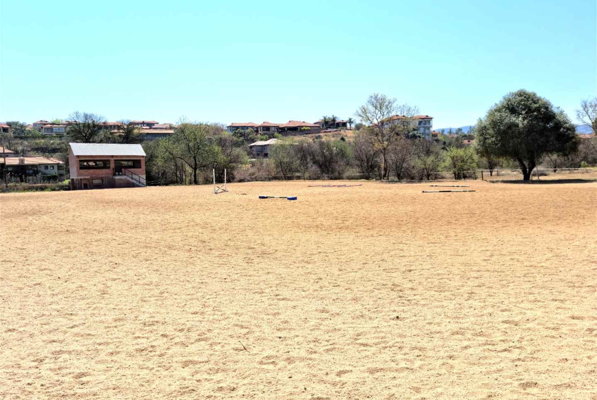 1023sqm Vacant Stand in Popular Landsmeer Equestrian Estate Hartbeespoort