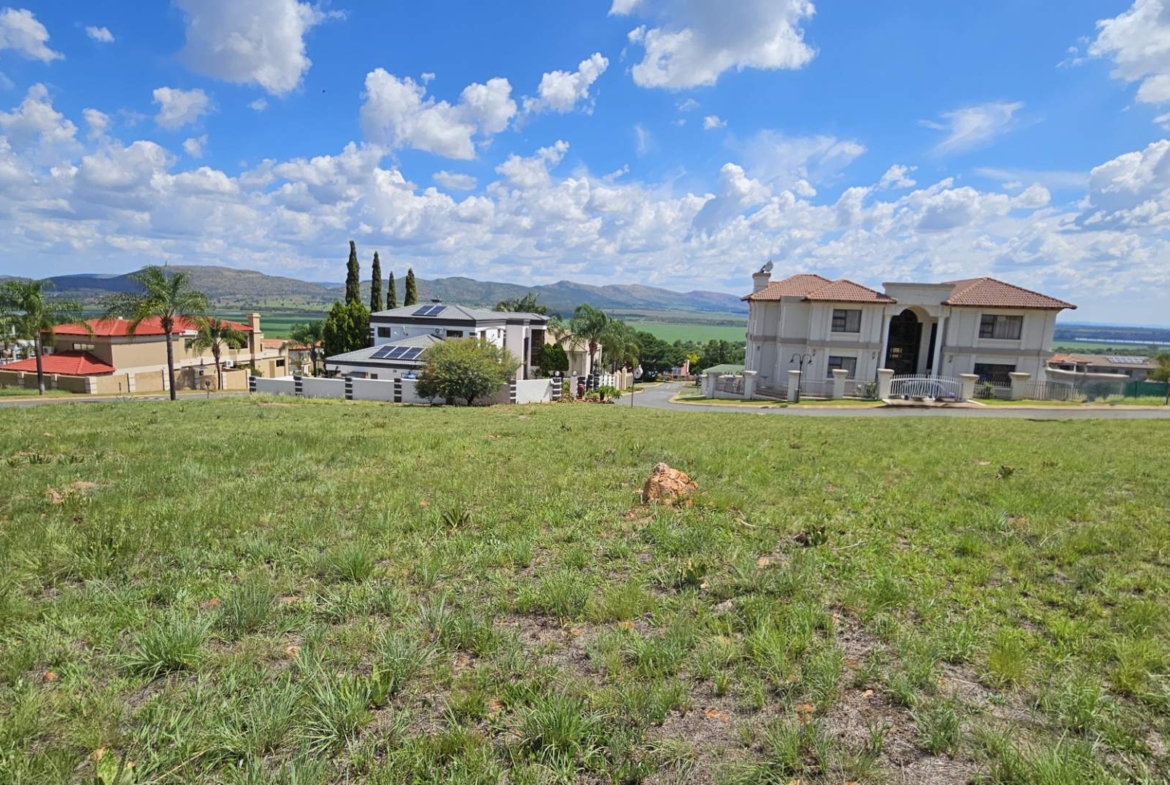 Vacant Stand in Kosmos Ridge