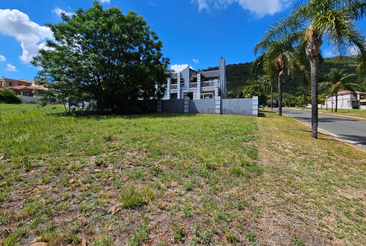 Vacant Stand in Kosmos Ridge