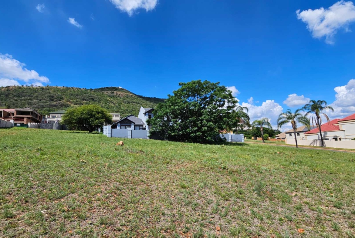 Vacant Stand in Kosmos Ridge
