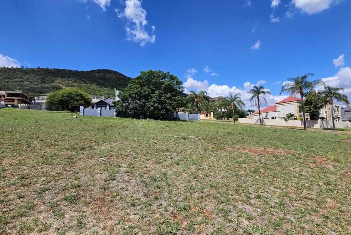 Vacant Stand in Kosmos Ridge