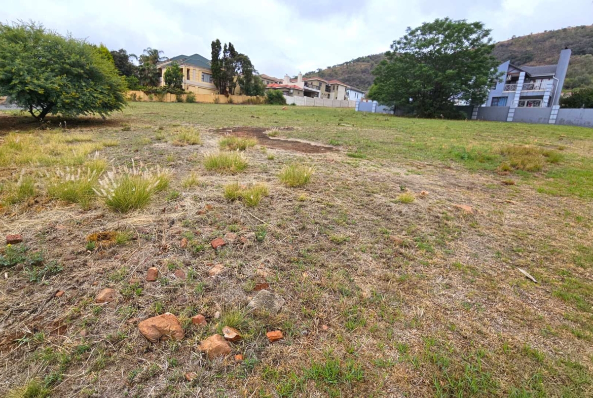 Vacant Stand in Kosmos Ridge