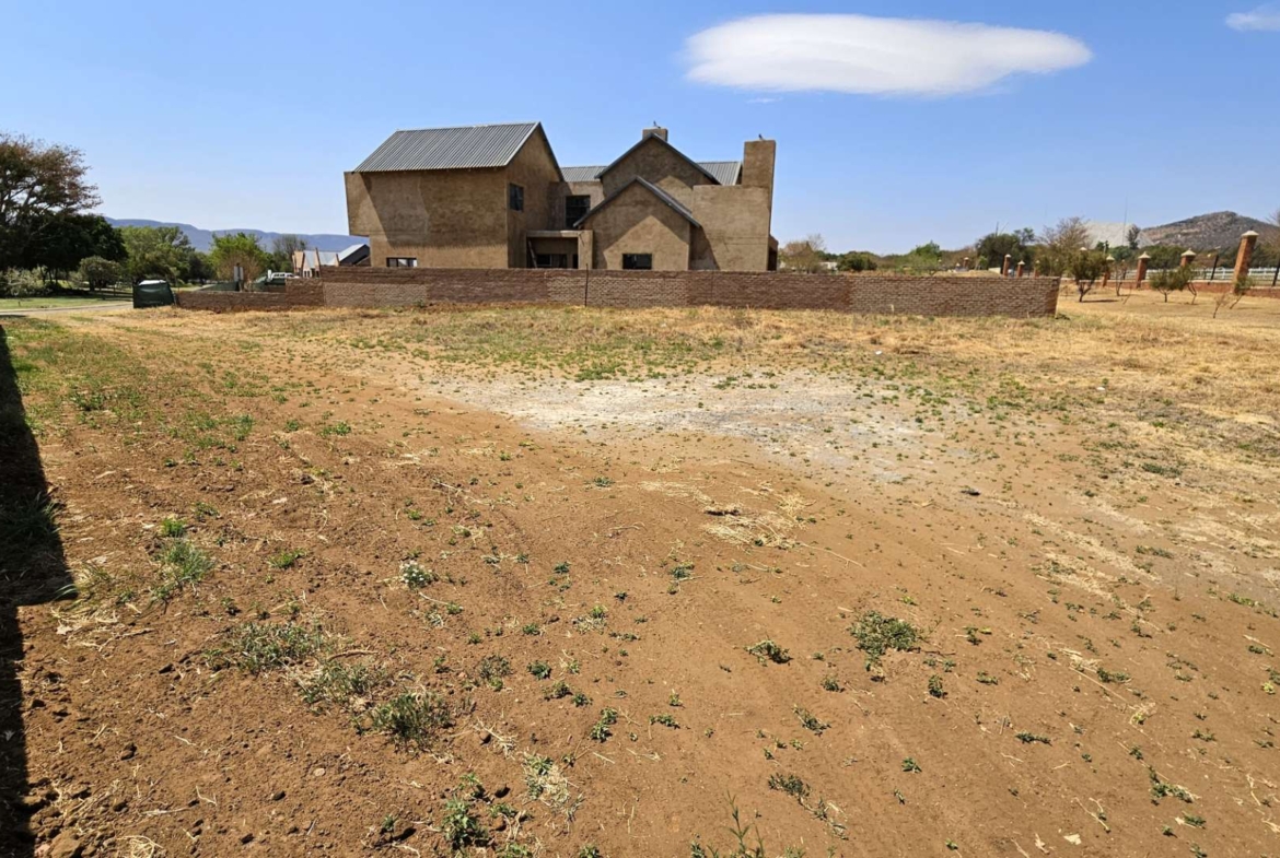 SOLE MANDATE Vacant Stand With Approved House Plans in Landsmeer Equestrian Estate