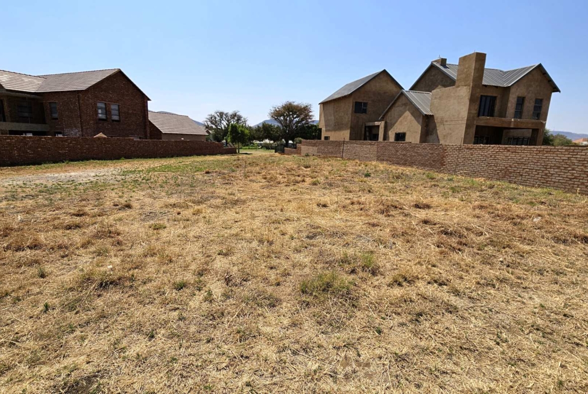 SOLE MANDATE Vacant Stand With Approved House Plans in Landsmeer Equestrian Estate