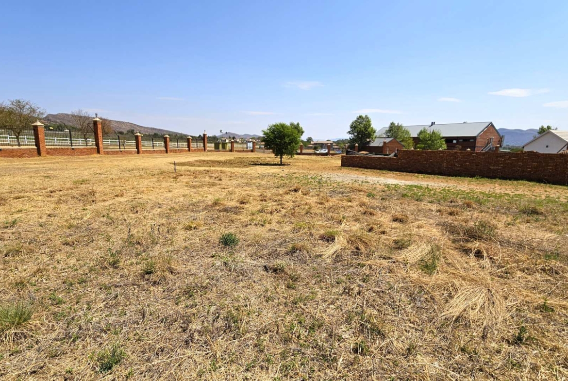 SOLE MANDATE Vacant Stand With Approved House Plans in Landsmeer Equestrian Estate