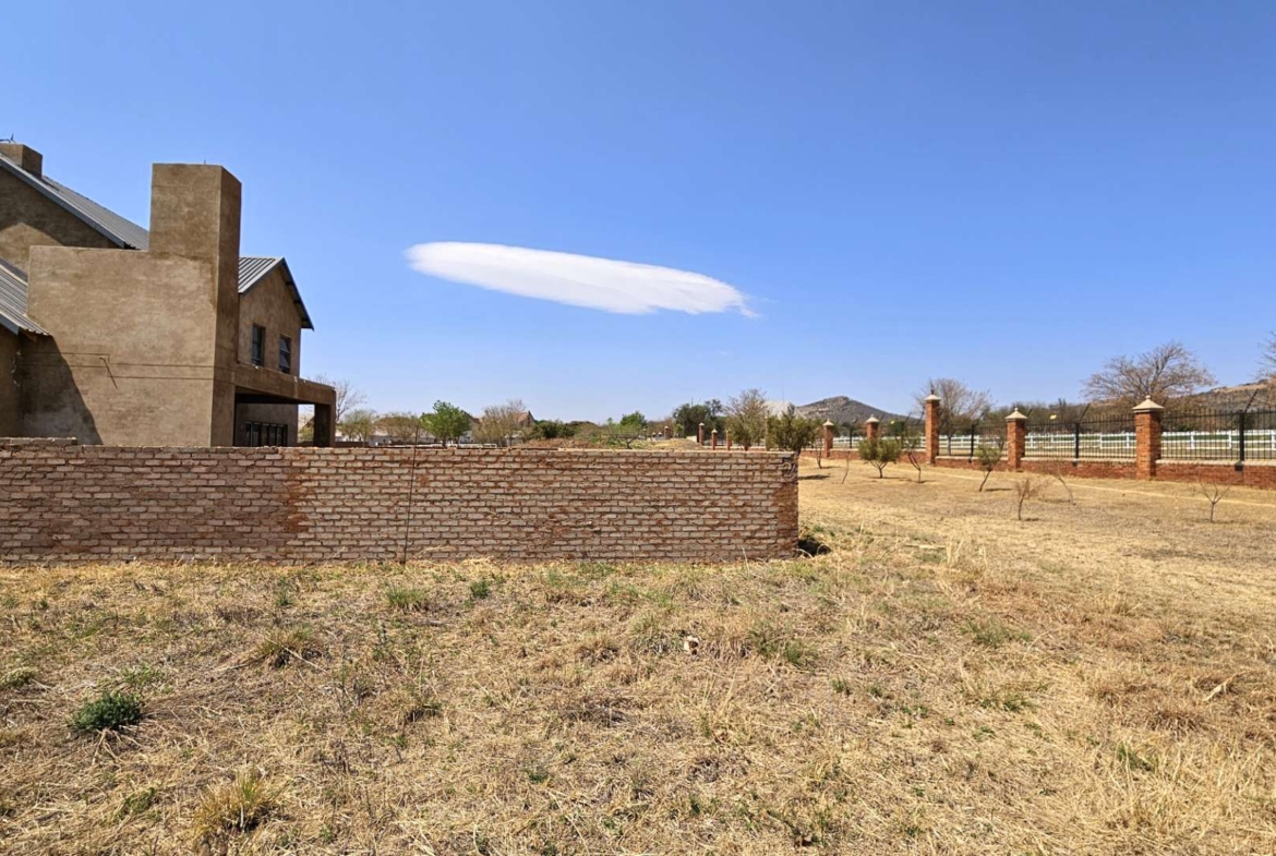 SOLE MANDATE Vacant Stand With Approved House Plans in Landsmeer Equestrian Estate