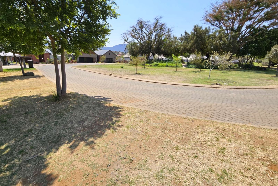 SOLE MANDATE Vacant Stand With Approved House Plans in Landsmeer Equestrian Estate