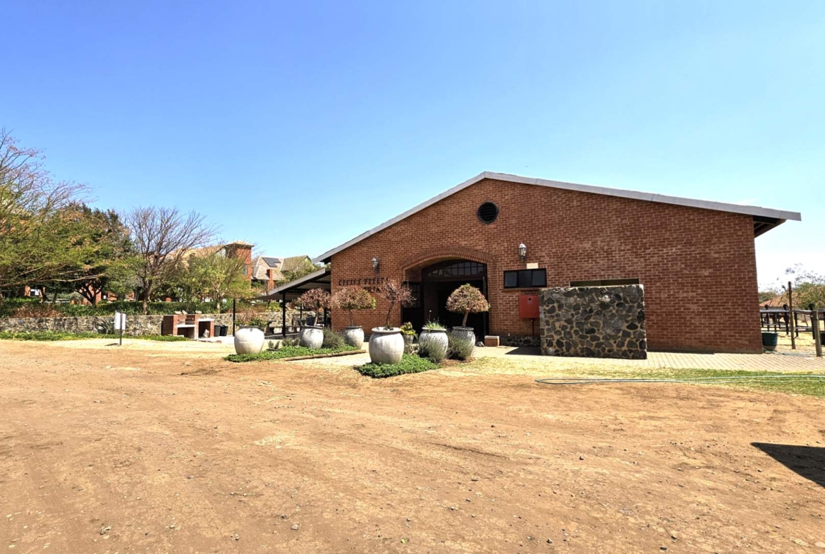 SOLE MANDATE Vacant Stand With Approved House Plans in Landsmeer Equestrian Estate