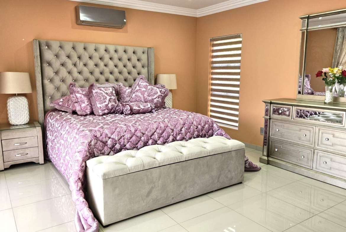 5 Bedroom 5 Bathroom Executive Home in Bougainvilla Estate Hartbeespoort