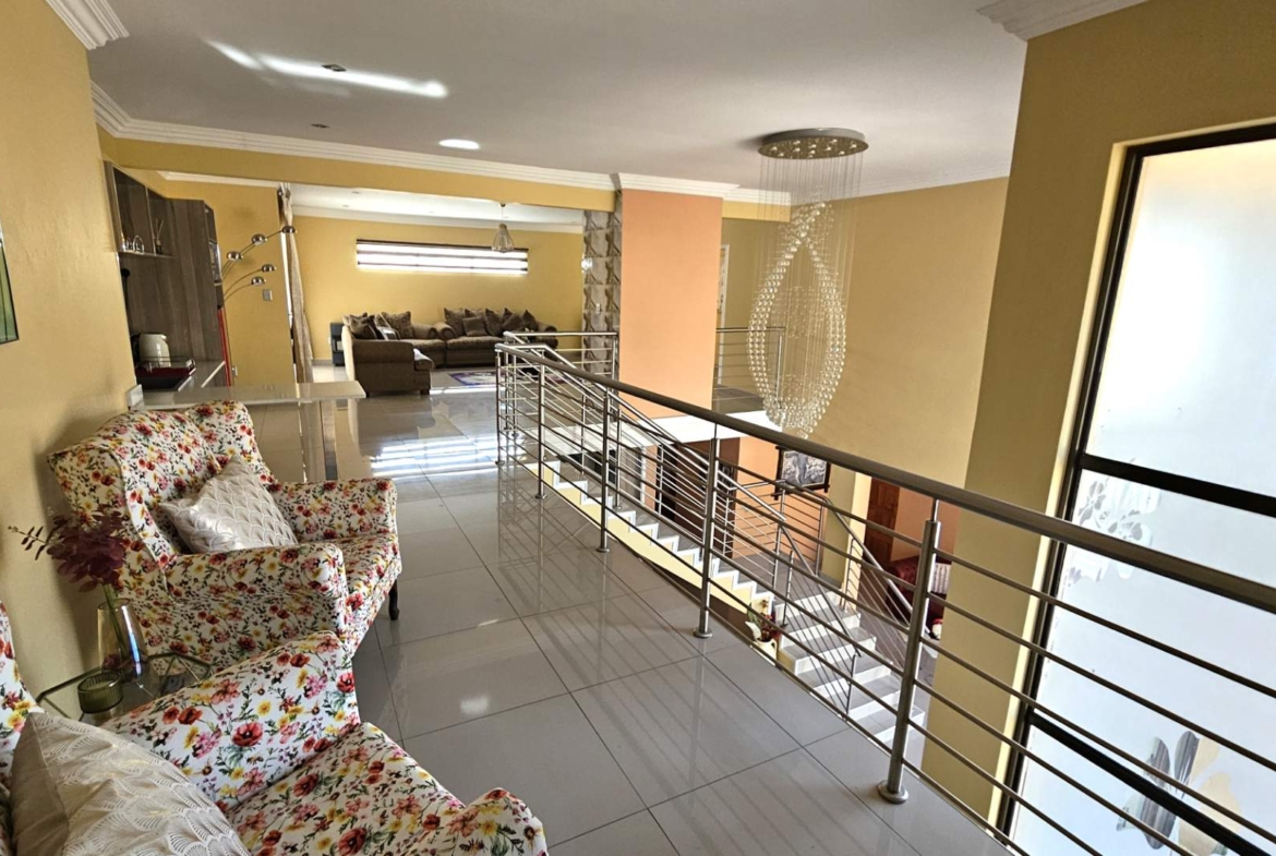 5 Bedroom 5 Bathroom Executive Home in Bougainvilla Estate Hartbeespoort