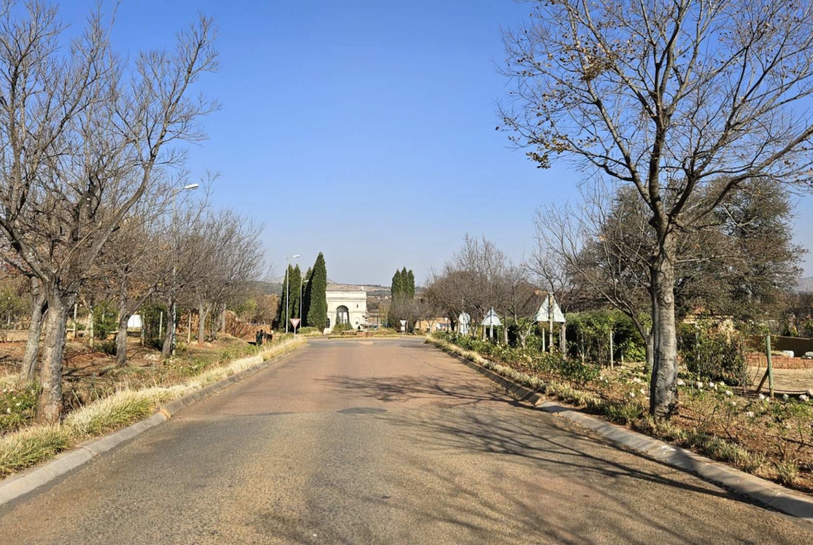 1109sqm VACANT STAND FOR SALE IN ESTATE d AFRIQUE