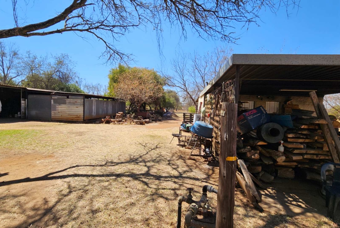 Farm Mamogalieskraal AH Near Brits Airfield