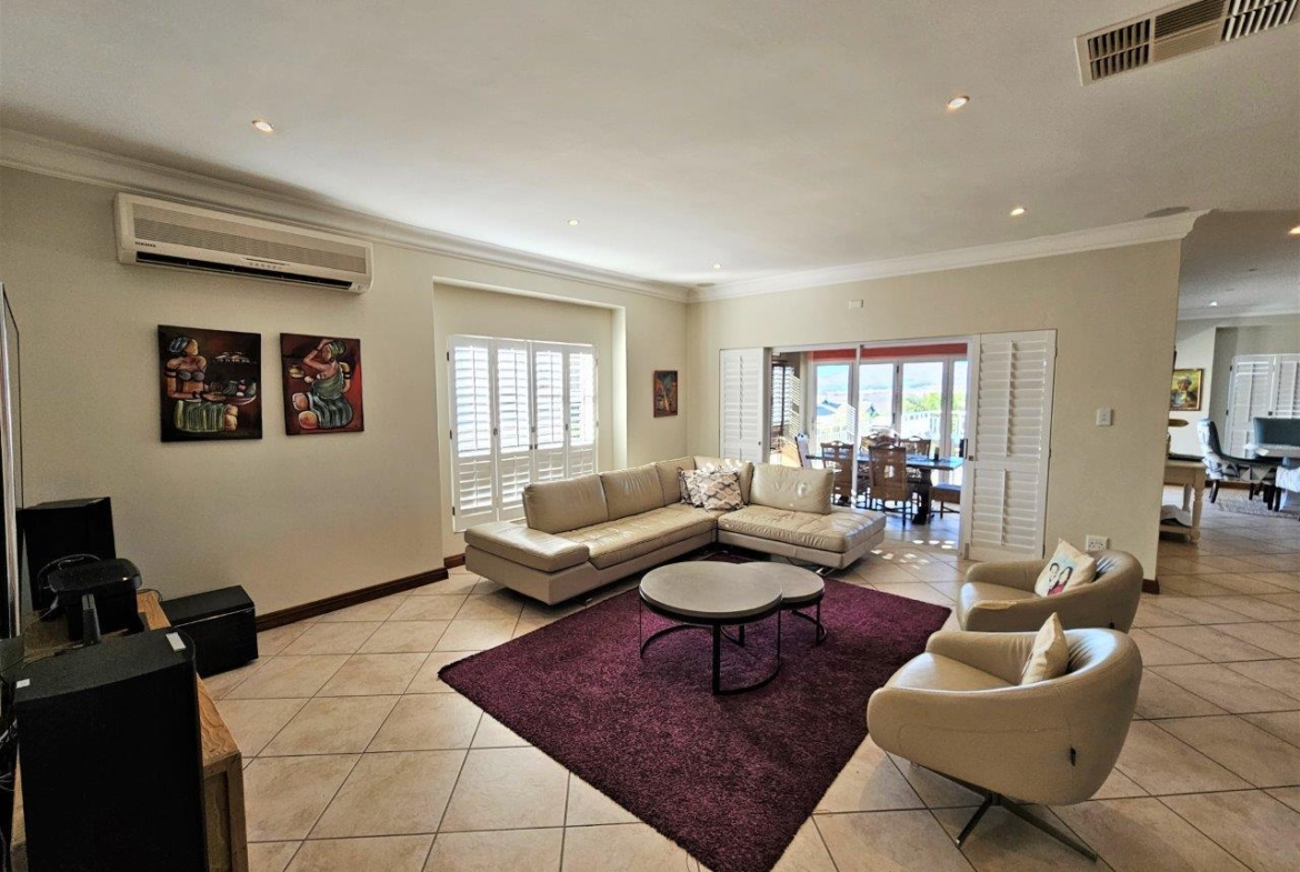 4 Bedroom Home in Caribbean Beach Club