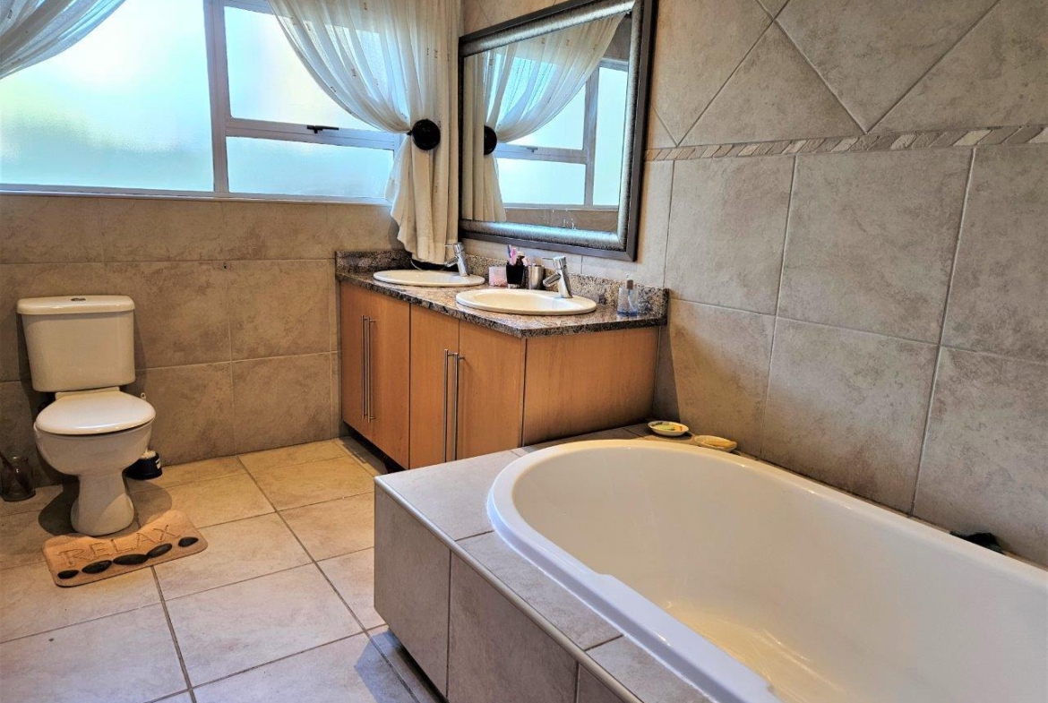 4 Bedroom Home in Caribbean Beach Club