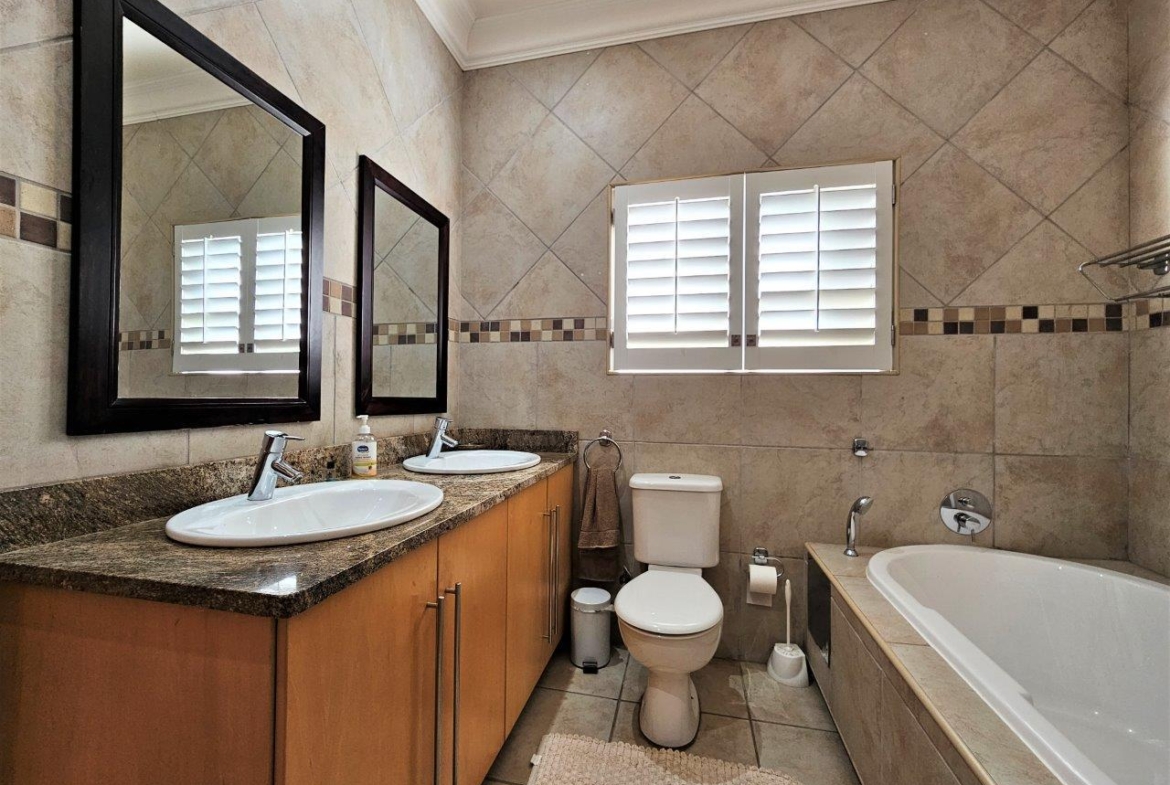 4 Bedroom Home in Caribbean Beach Club