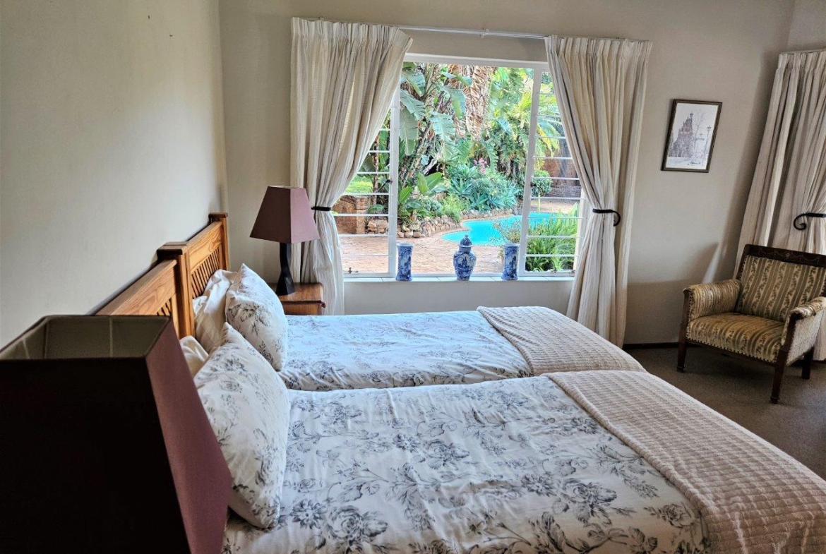 4 Bedroom Home in Kosmos