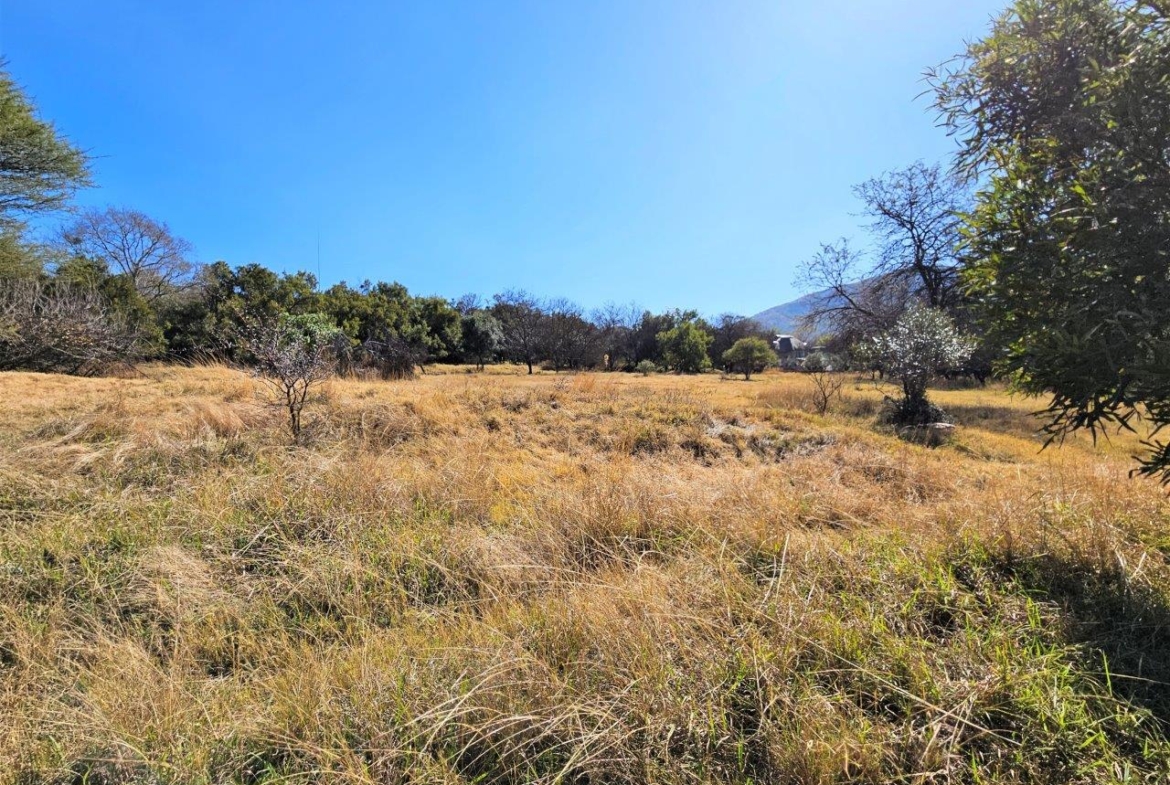 8300m2 Vacant Land in K’Shane, Kosmos