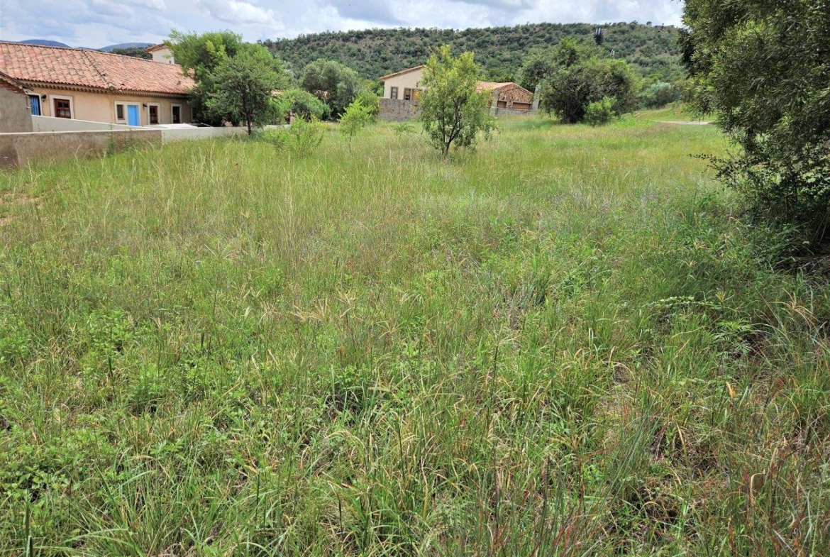 596m2 Vacant Land in Estate D’Afrique