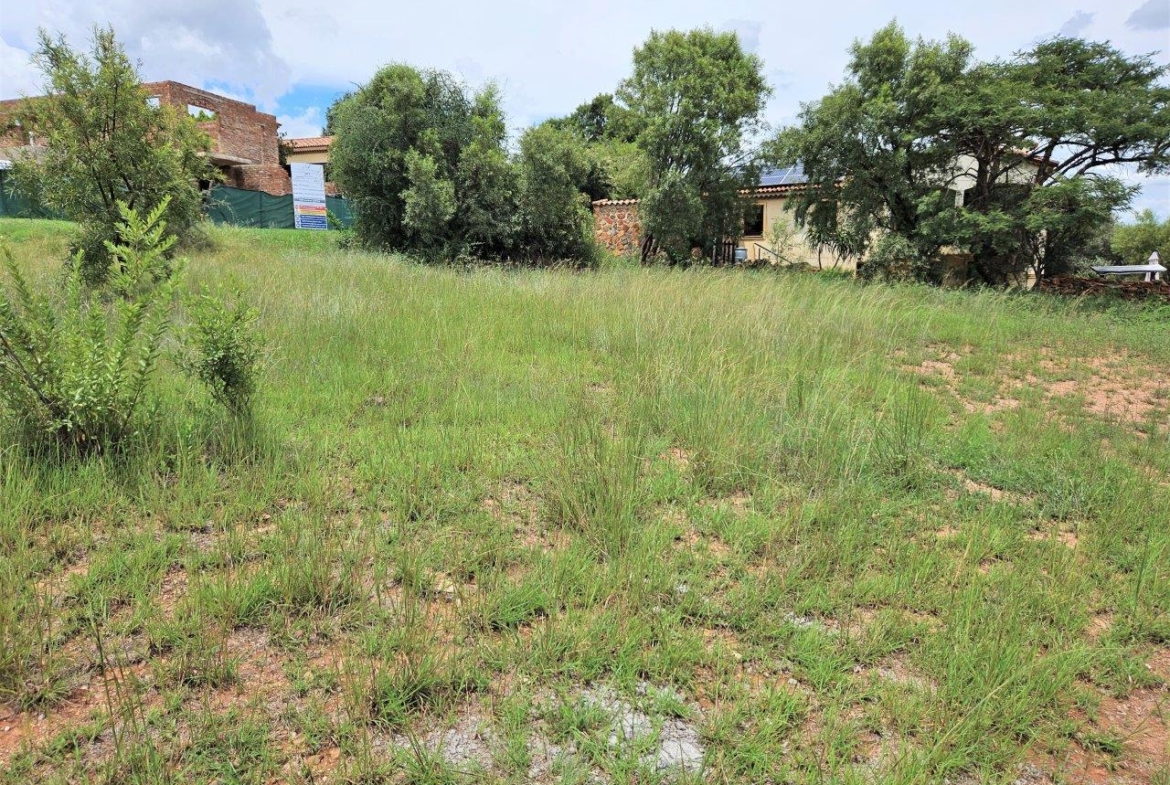 596m2 Vacant Land in Estate D’Afrique