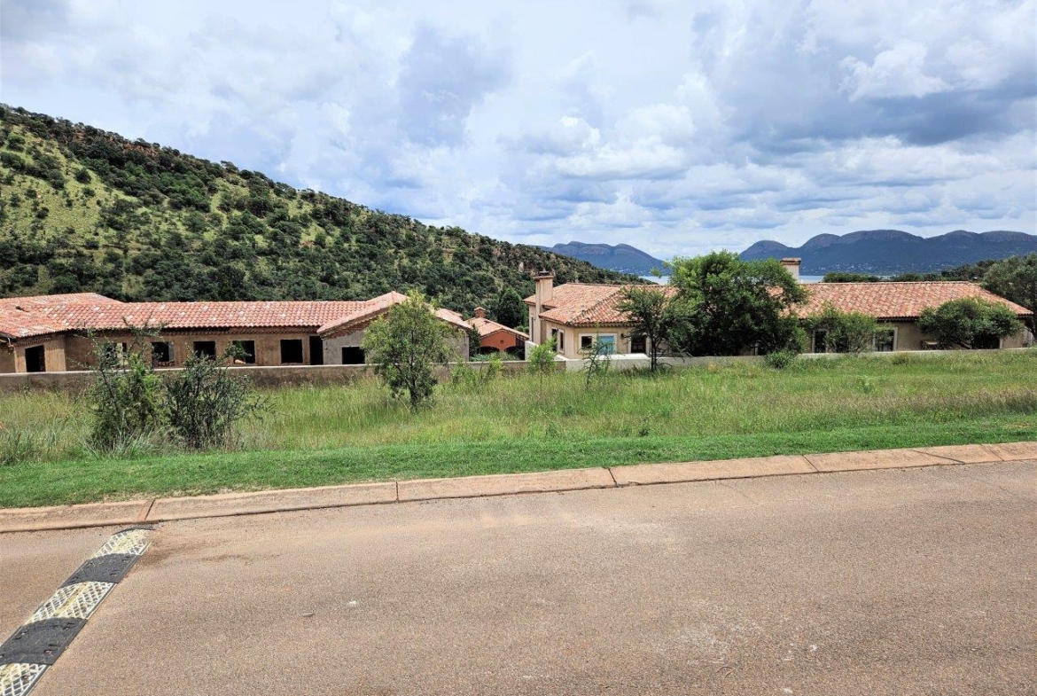 596m2 Vacant Land in Estate D’Afrique