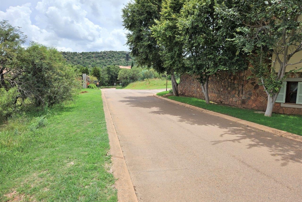 596m2 Vacant Land in Estate D’Afrique