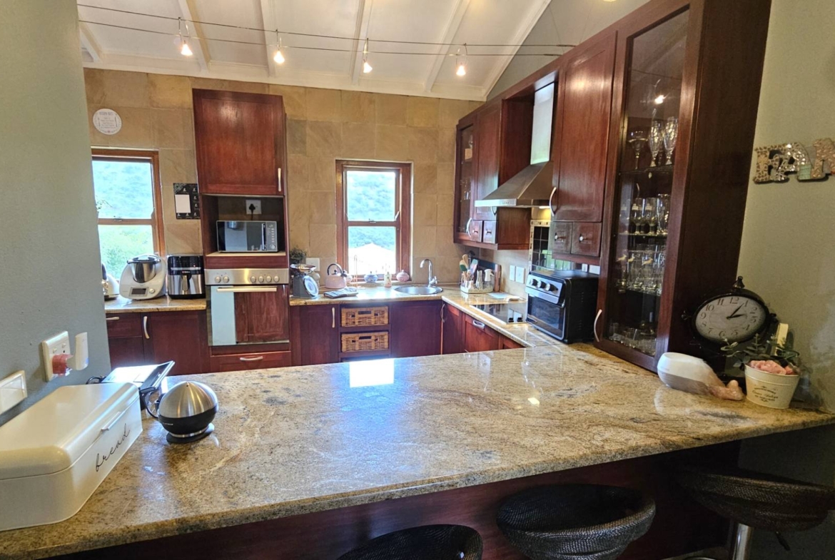 4 Bedroom 4.5 bathrooms Family Home in Estate D’Afrique including a Boathouse.