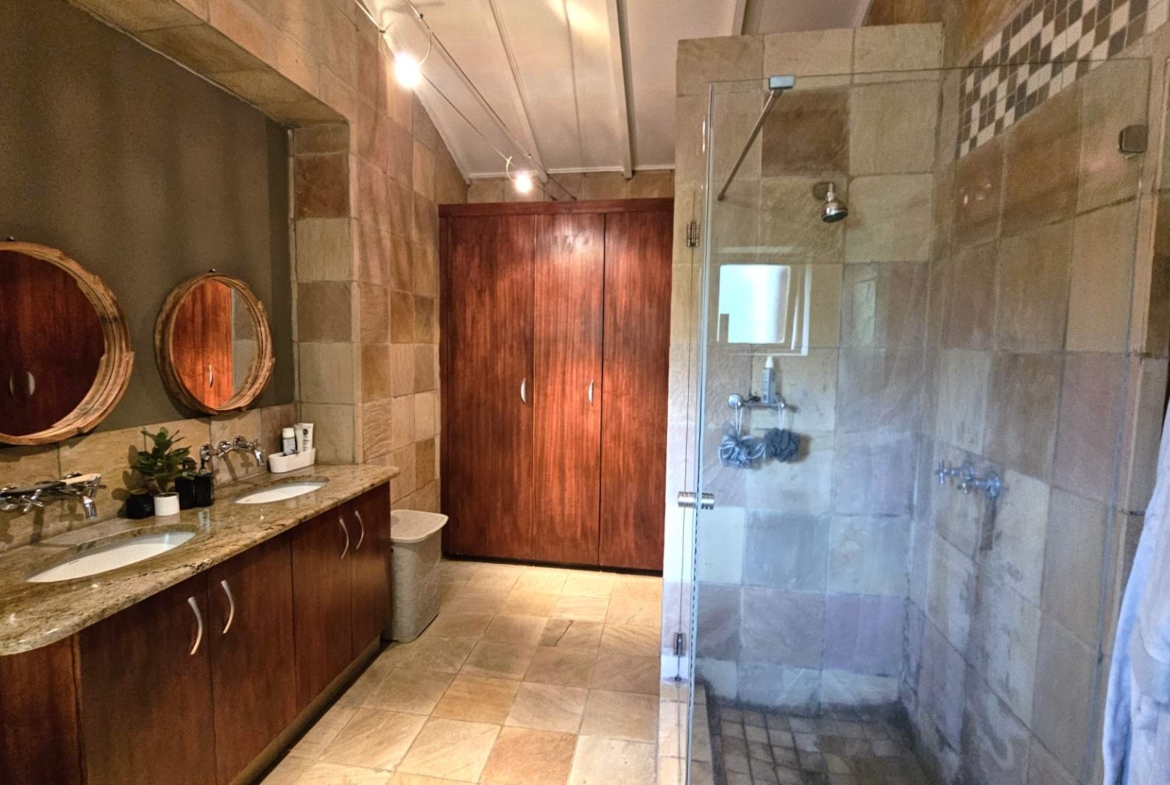 4 Bedroom 4.5 bathrooms Family Home in Estate D’Afrique including a Boathouse.