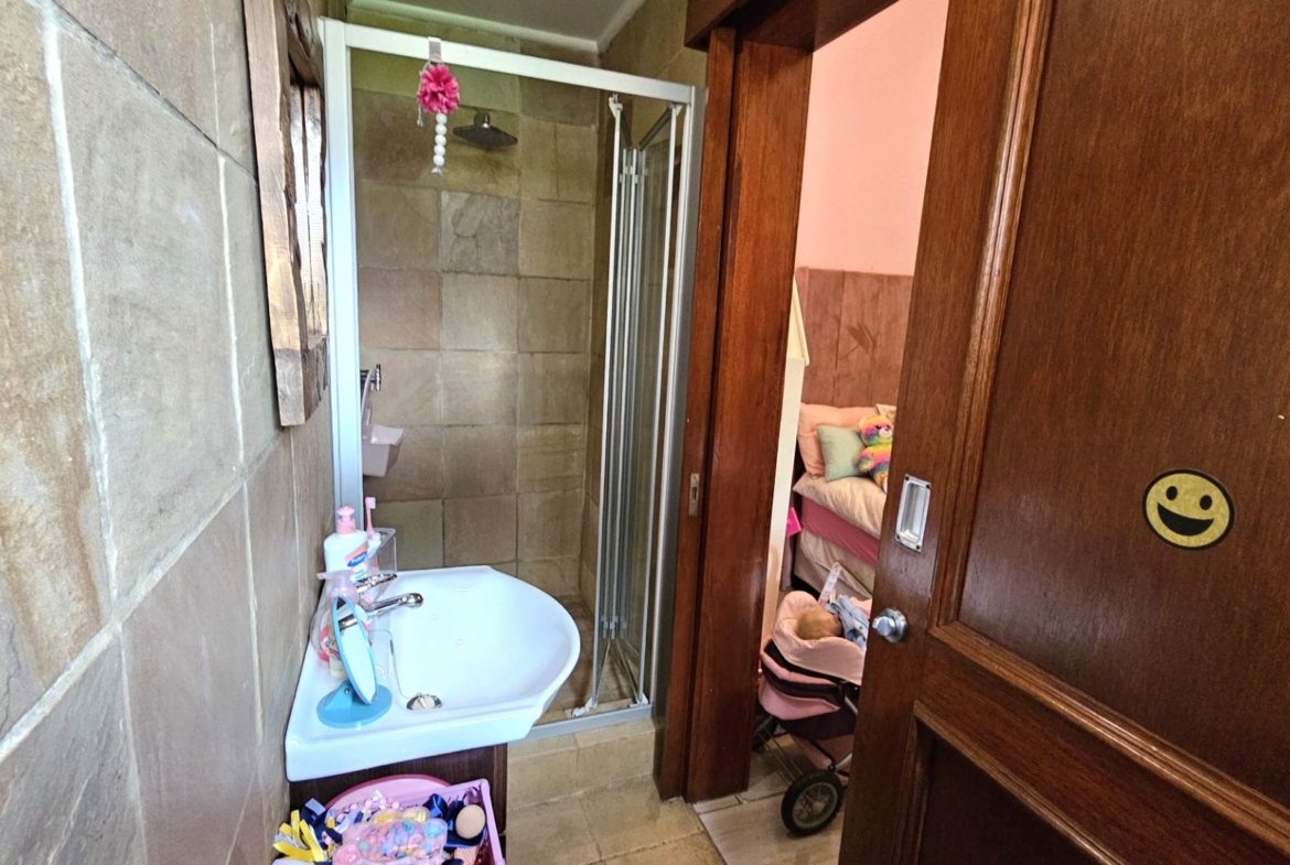 4 Bedroom 4.5 bathrooms Family Home in Estate D’Afrique including a Boathouse.