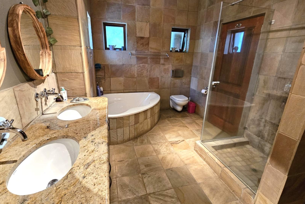 4 Bedroom 4.5 bathrooms Family Home in Estate D’Afrique including a Boathouse.