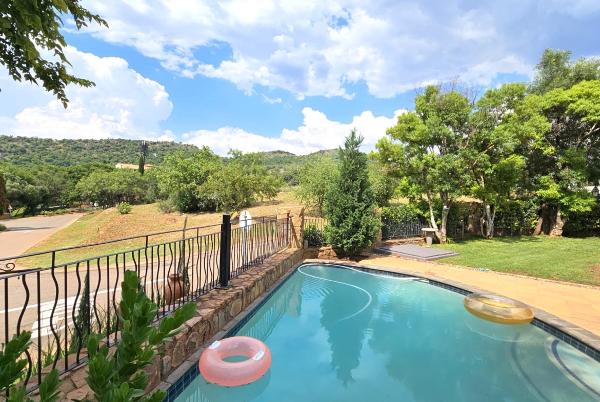 4 Bedroom 4.5 bathrooms Family Home in Estate D’Afrique including a Boathouse.