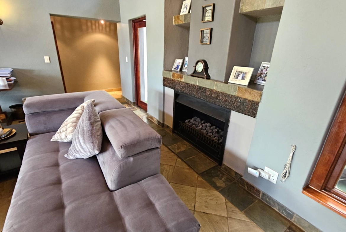 4 Bedroom 4.5 bathrooms Family Home in Estate D’Afrique including a Boathouse.