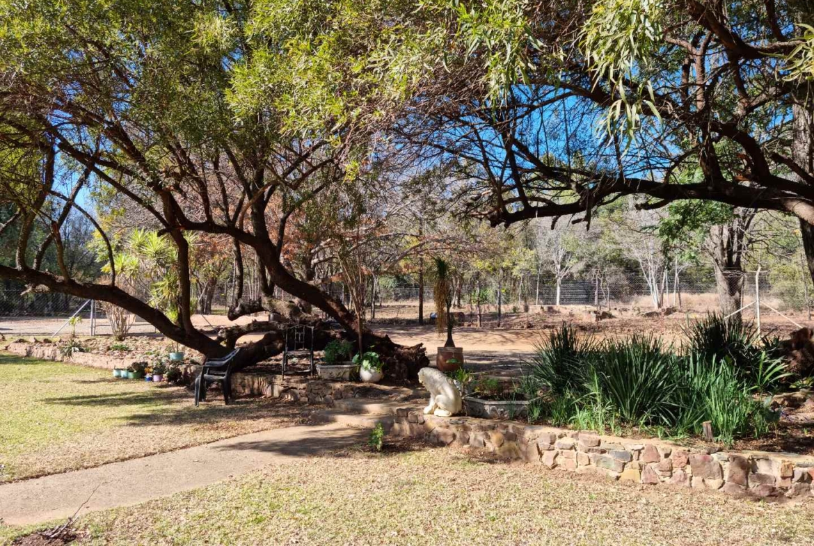 42.8266 ha farm in Hartbeespoort dam