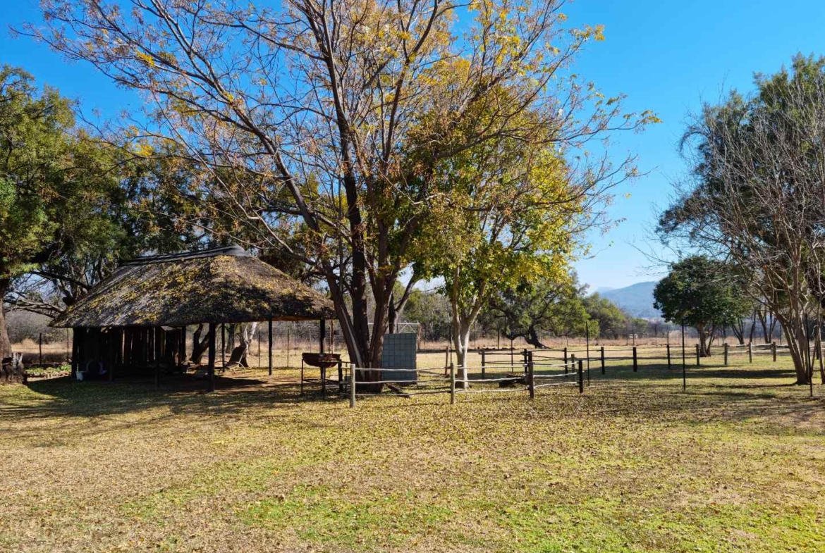 42.8266 ha farm in Hartbeespoort dam