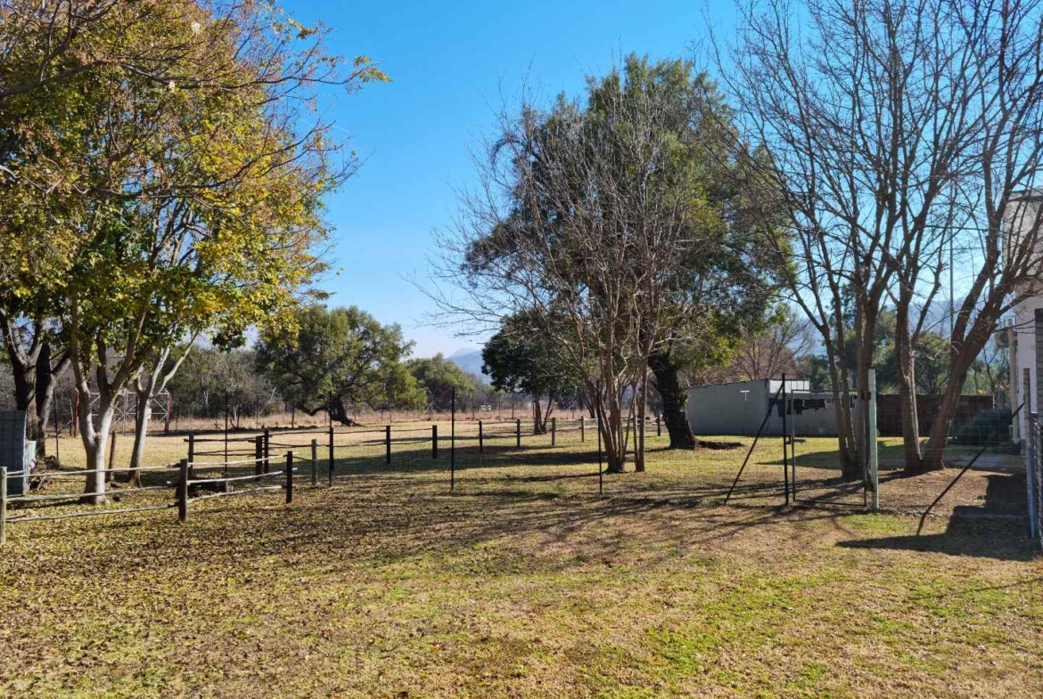 42.8266 ha farm in Hartbeespoort dam