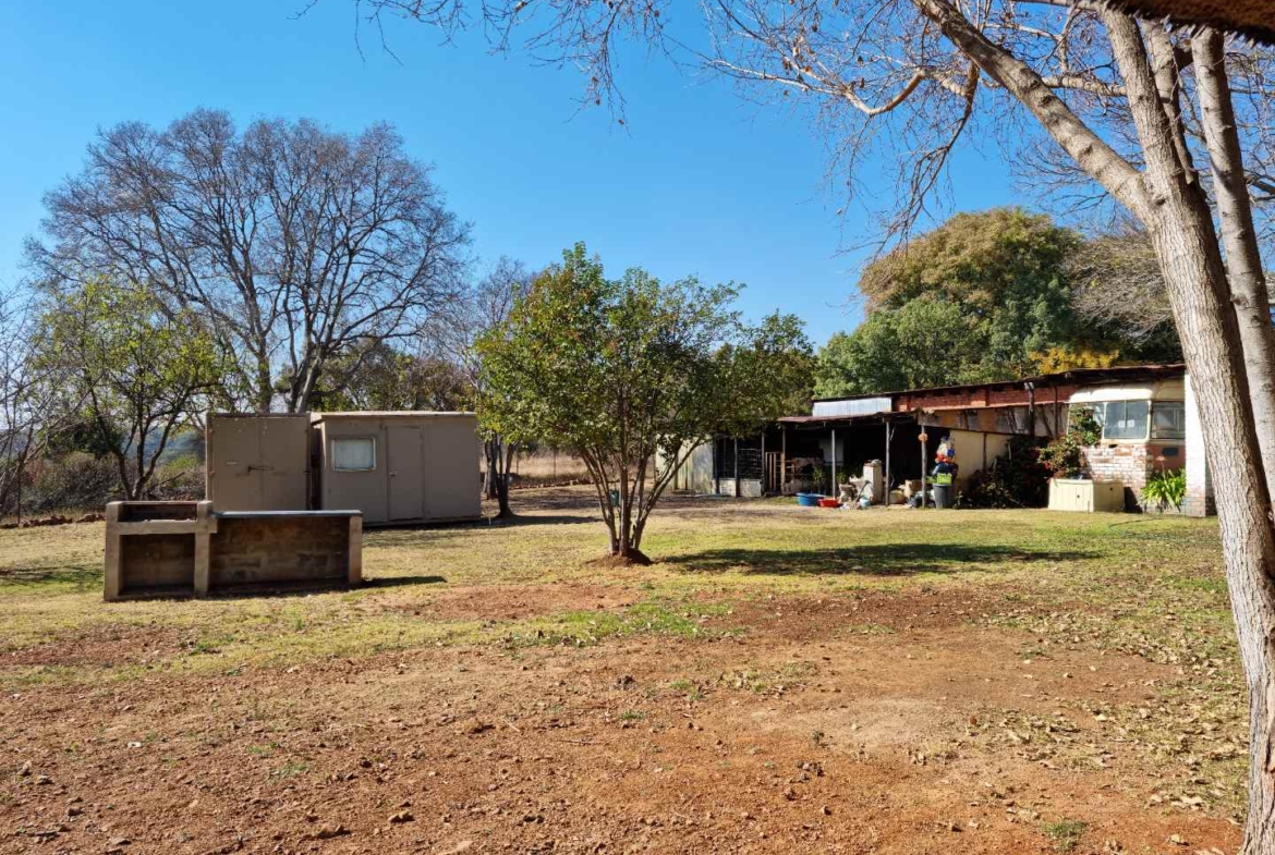 42.8266 ha farm in Hartbeespoort dam
