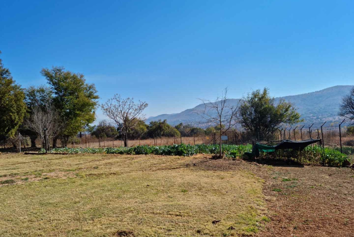 42.8266 ha farm in Hartbeespoort dam
