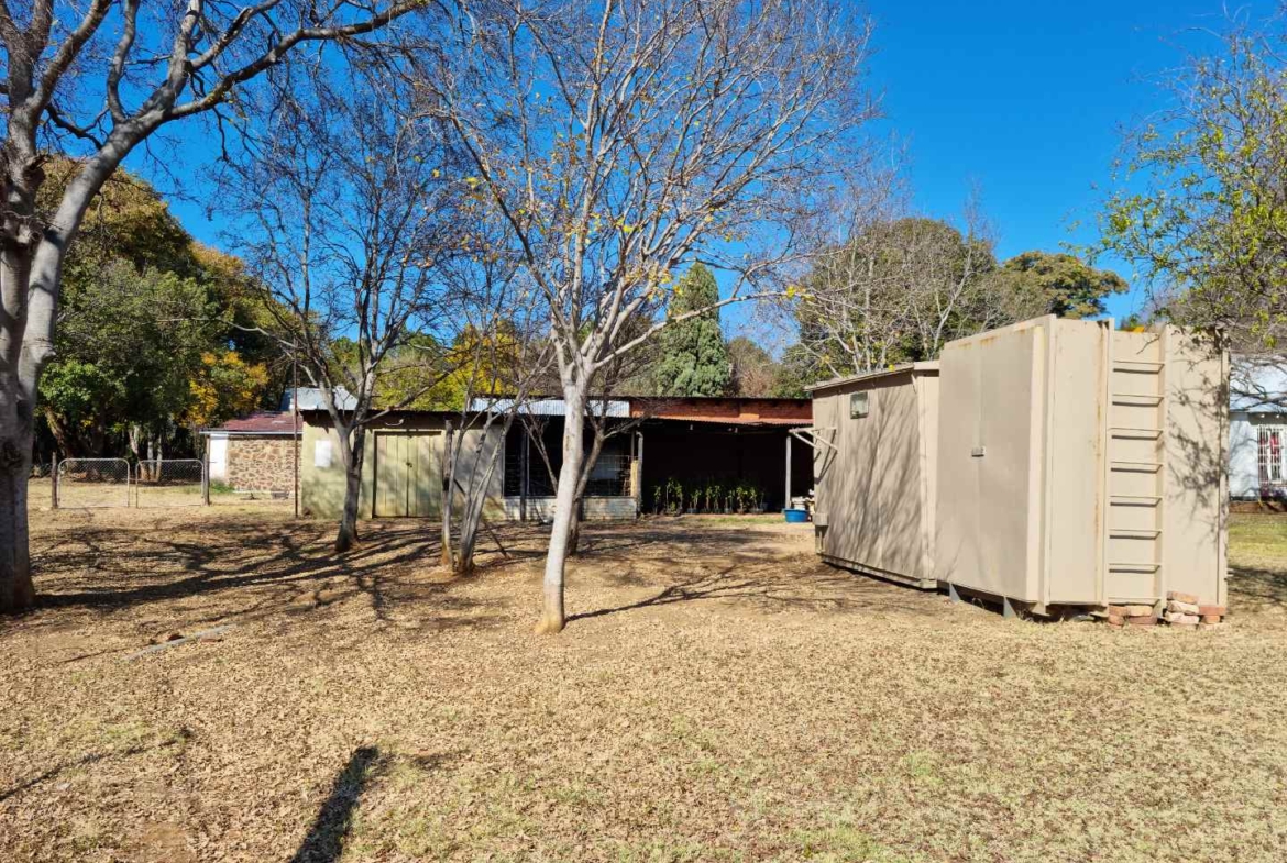 42.8266 ha farm in Hartbeespoort dam