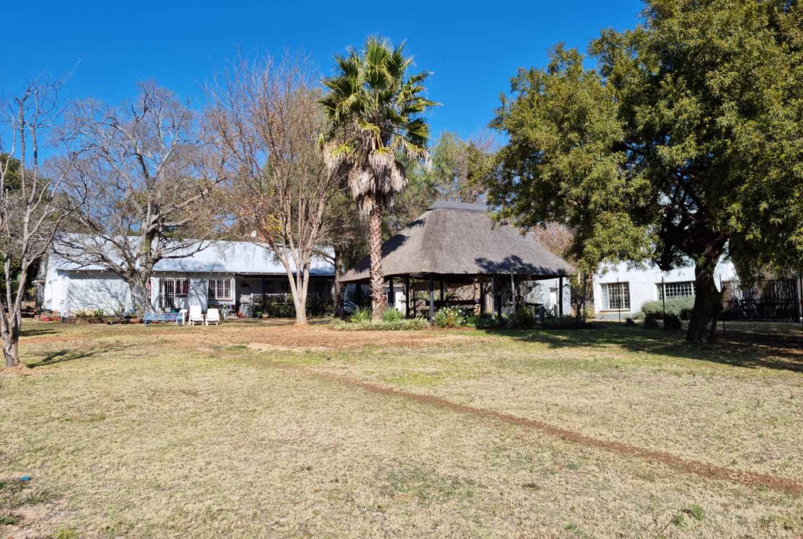 42.8266 ha farm in Hartbeespoort dam