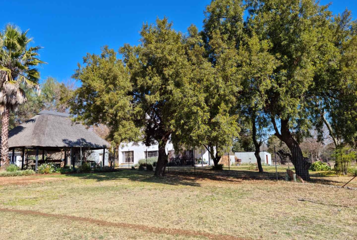 42.8266 ha farm in Hartbeespoort dam