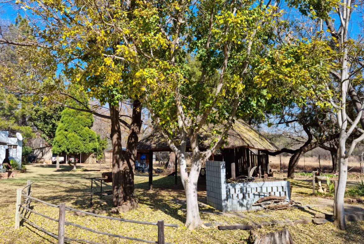 42.8266 ha farm in Hartbeespoort dam