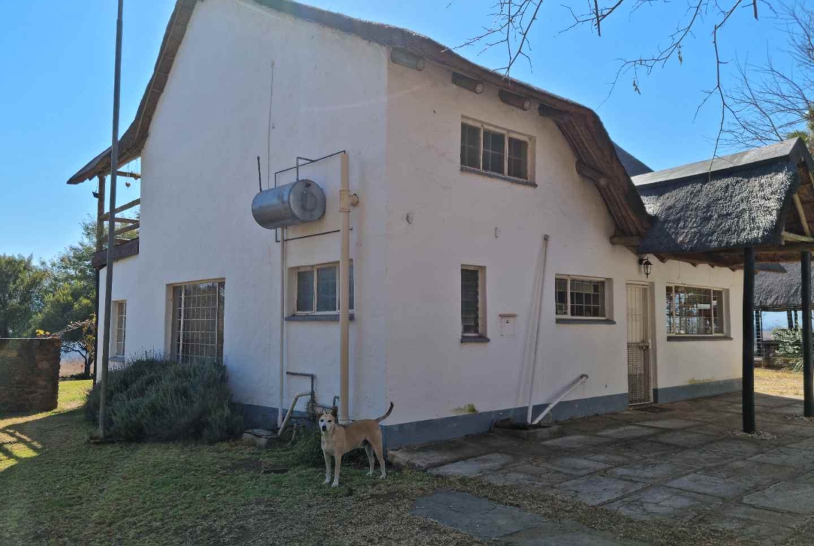 42.8266 ha farm in Hartbeespoort dam