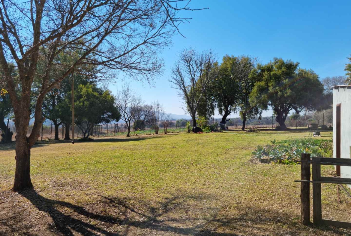 42.8266 ha farm in Hartbeespoort dam